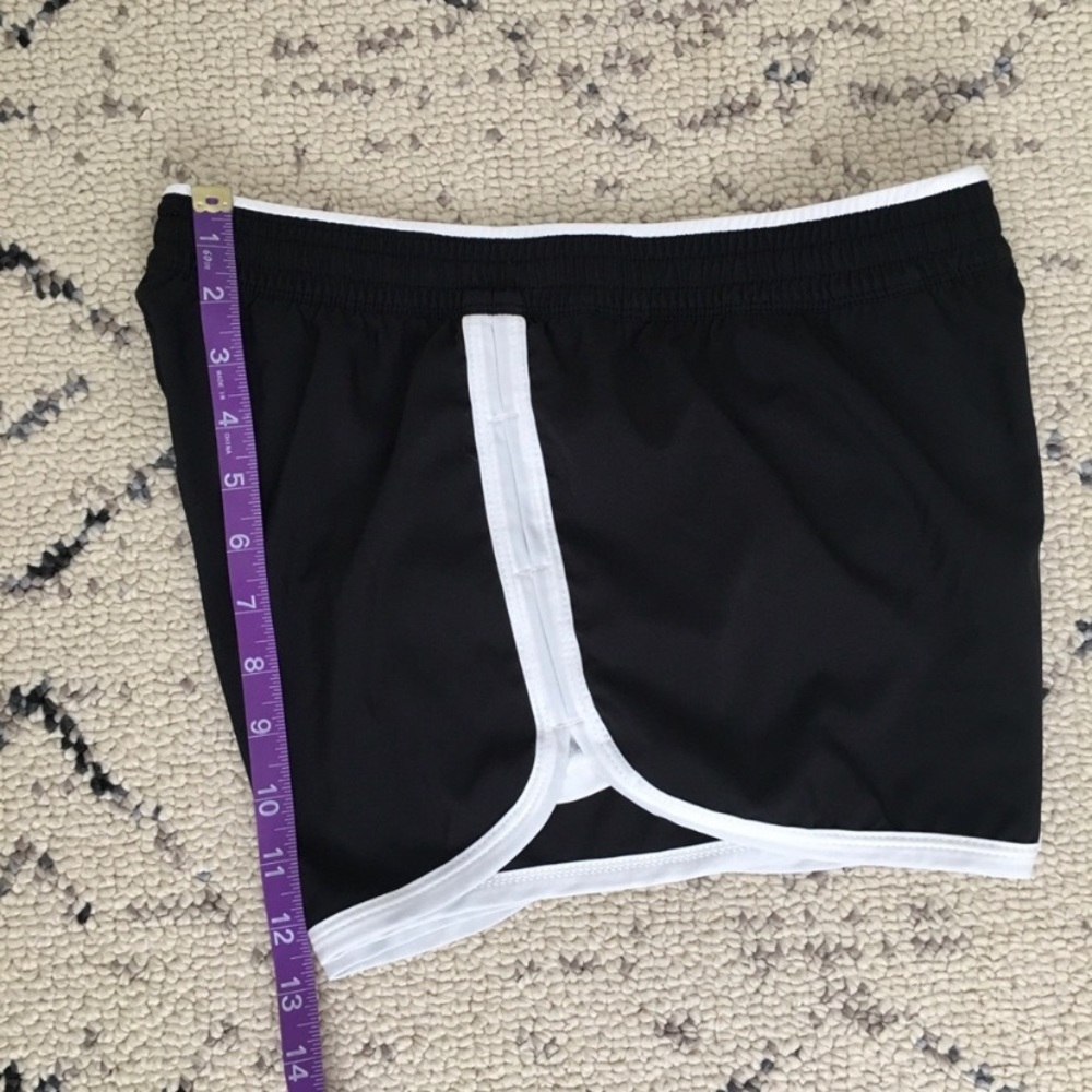 The North Face shorts - Picture 6 of 7